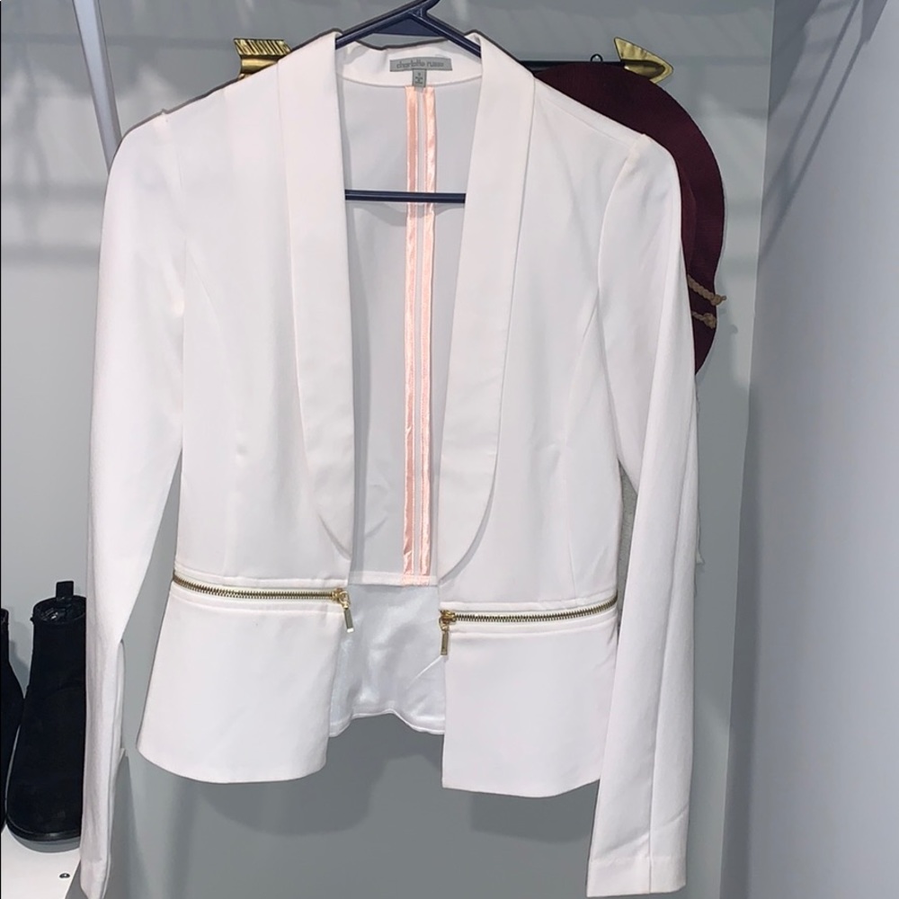 Adorable blazer!